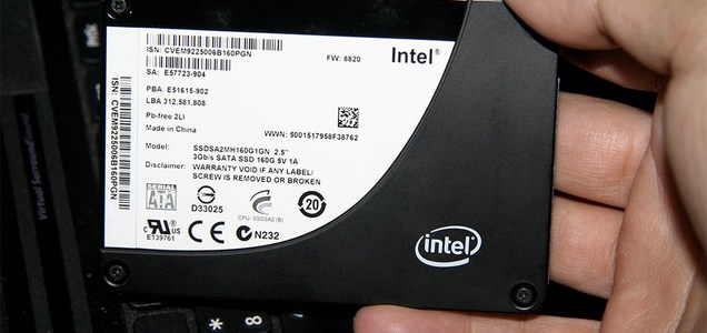 Résultat de recherche d'images pour "How to properly dispose of a solid state drive"