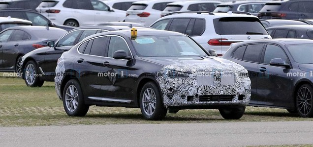 2022 X4 Facelift Spied