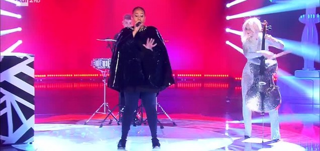 Stasera Casa Mika I Clean Bandit Eseguono Rather Be Video Testo E Traduzione