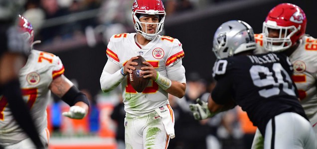 Kansas City Chiefs clinch No 1 seed in AFC with 31-13 win over Las