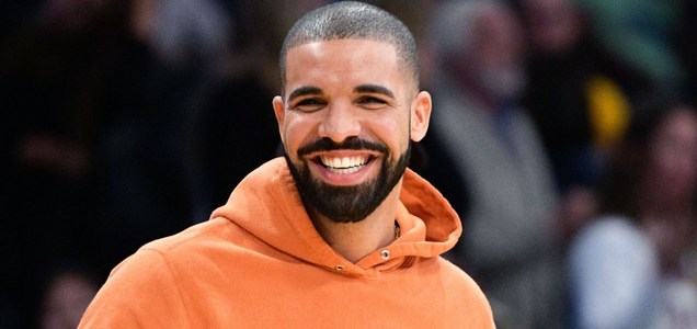 drake gives away a chanel bag in LA : r/Drizzy