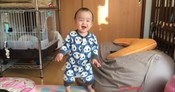 赤ちゃんの膝歩き 立膝歩きをする時期や理由は ミイの日々 赤ちゃんの膝歩き 立膝歩きをする時期や理由は ミイの日々