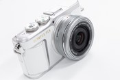 Olympus オリンパス ミラーレス一眼全10種を徹底比較 性能や特長からおすすめモデルをご紹介 Rentio Press レンティオプレス