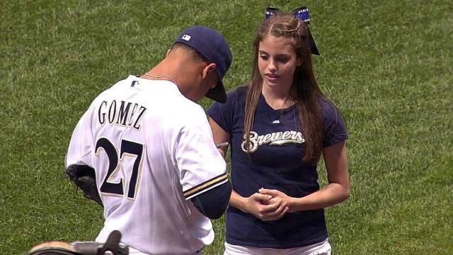 Gomez, Brewers hit hard in New York