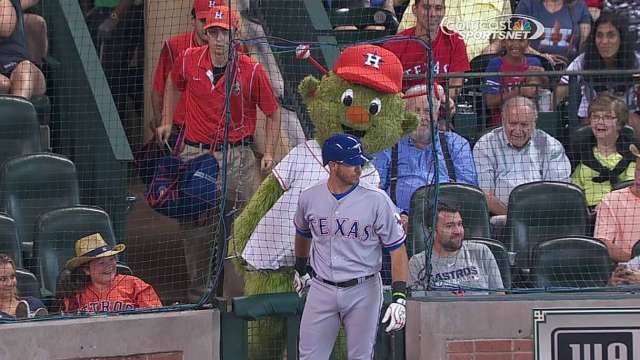 GIF: J.P. Arencibia hits Astros mascot in groin for trolling him on deck