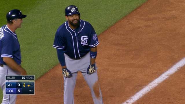 Kemp hits for first cycle in Padres history