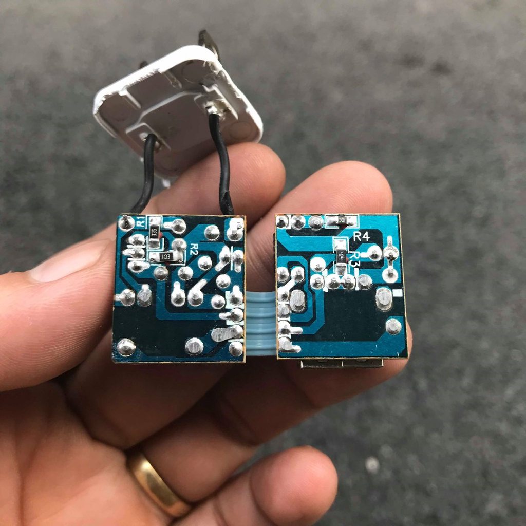CỦ SẠC IPHONE CÓ TÁO LOẠI AA CHẤT LƯỢNG TỐT